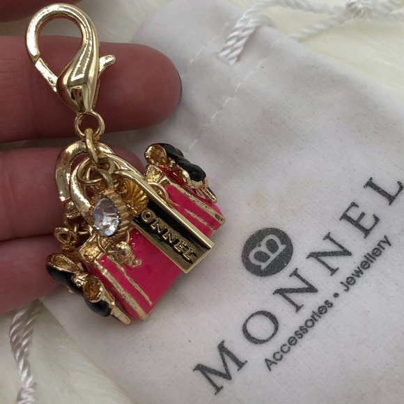 NWOT Monnel Pink 3D Handbag Charm with Pouch Bag - Picture 1 of 12